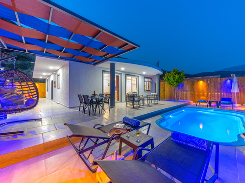  gece  -  Kasım
  | Kalkan Yeşilköy'de Doğa İçinde Muhafazakar Villa